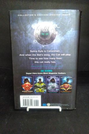 Catwoman: Soulstealer ( DC Icons ) image number 1