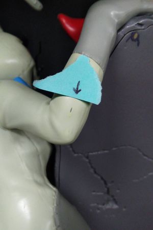 Five Nights at Freddy's Security Breach: Freddy & Gregory Statue image number 2
