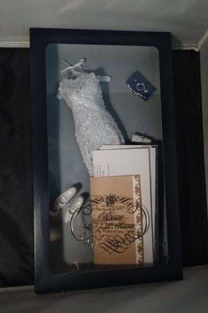 Franklin Mint Diana White Lace Gown image number 1