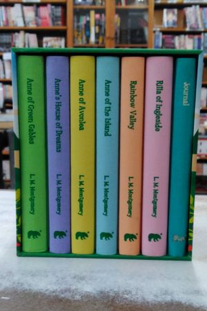 The Anne of Green Gables 6 Books Set w/ Journal Collection Hardcover L M Montgomery image number 1