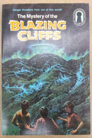 The Mystery of the Blazing Cliffs  (The Three Investigators #32) image number 0