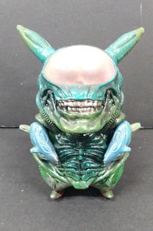 Xenochu Alien/Pikachu Figure - Yellow image number 0