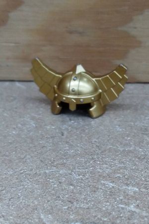 Headgear Helmet with Wings image number 0