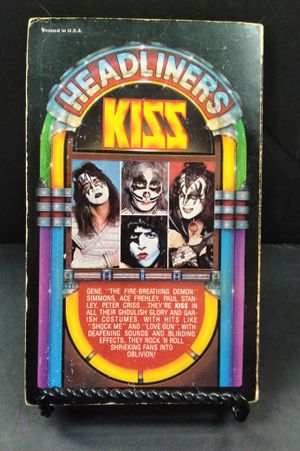 Headliners:  Kiss image number 2