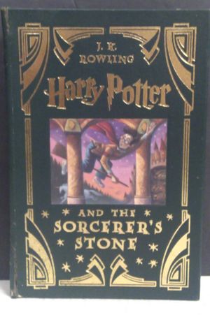 Harry Potter and the Sorcerer's Stone image number 2