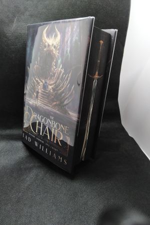 The Dragonbone Chair image number 2