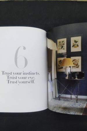Charlotte Moss Decorates: The Art of Creating Elegant and Inspired Rooms image number 1