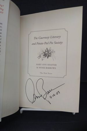 The Guernsey Literary and Potato Peel Pie Society image number 1