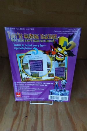 Crash Twinsanity (Prima's Official Strategy Guide) image number 1