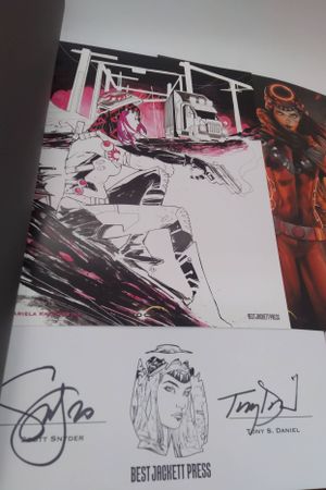 Nocterra #1 (Kickstarter Hardcover Edition) image number 2