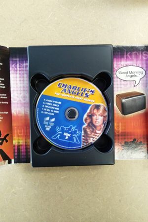 Charlie's Angels: The Complete Series image number 2