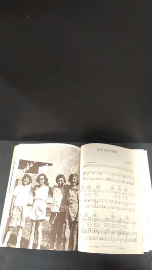 Linda Ronstadt Songbook: Volume One image number 2