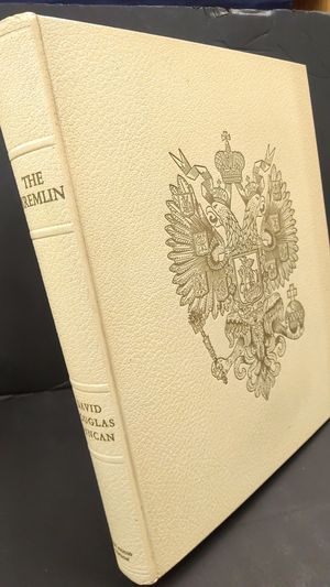 The Kremlin: Portrait of Russia image number 2