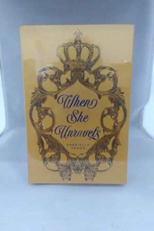 When She Unravels: Exclusive Luxe Edition image number 0