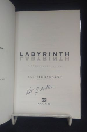08-10 Labyrinth (Greywalker, Book 5) image number 1