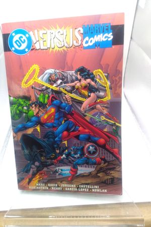 Dc Versus Marvel Comics image number 0