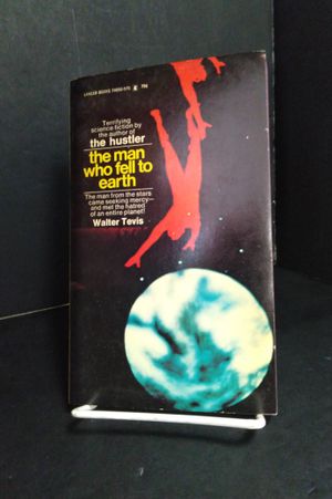 The Man Who Fell To Earth image number 0