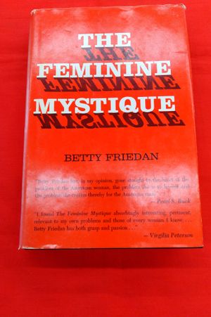 The Feminine Mystique image number 0