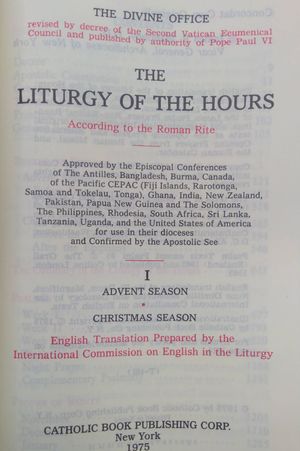Liturgy of the Hours (4-Volume Set) by Catholic Book Publishing Co (1975-07-01) image number 1