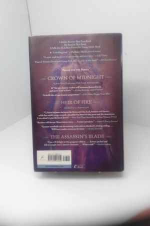 Throne of Glass image number 1
