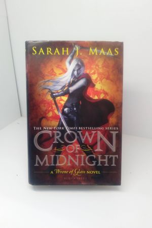 Crown of Midnight image number 0