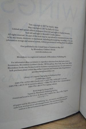 A Court of Wings and Ruin (A Court of Thorns and Roses) image number 2