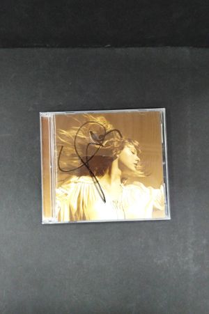 Fearless (Taylor's Version) [2 CD] image number 0