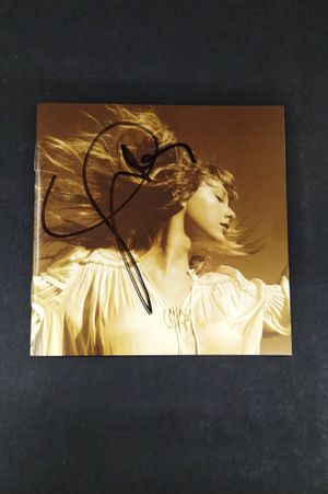 Fearless (Taylor's Version) [2 CD] image number 2