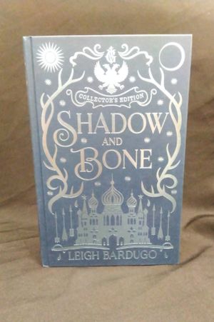 Shadow and Bone image number 0