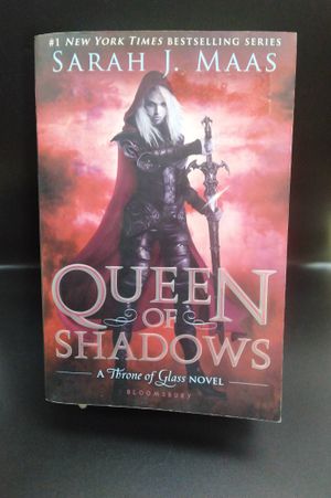 Queen of Shadows (Throne of Glass) image number 0