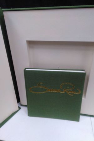 The Art of Susan Rios Deluxe Clothbound Edition image number 1