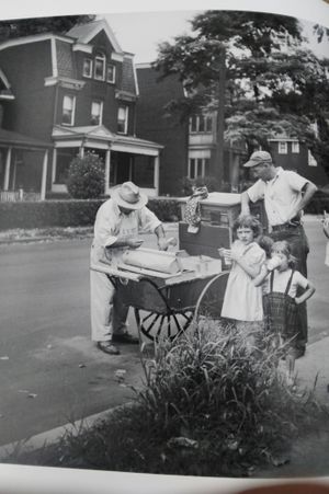 Pittsburgh Streets 1950s image number 2
