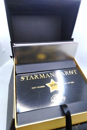 Starman Tarot Kit - Limited Edition image number 1