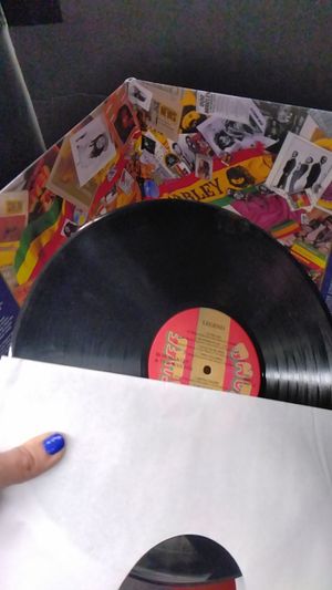 Legend (The Best Of Bob Marley And The Wailers) image number 2