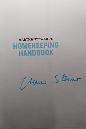 Martha Stewart's Homekeeping Handbook image number 1