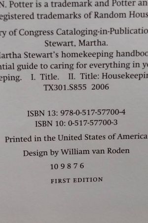 Martha Stewart's Homekeeping Handbook image number 2