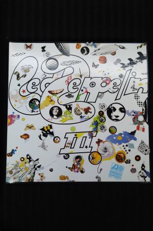Led Zeppelin III image number 0