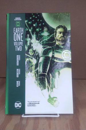 Green Lantern: Earth One Vol. 2 image number 1