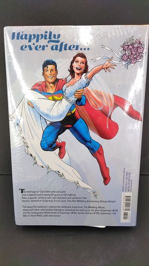 Superman & Lois Lane: The 25th Wedding Anniversary Deluxe Edition image number 1