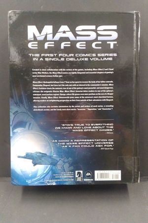 Mass Effect Library Edition Volume 1 image number 1
