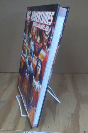 Dc Adventures Rpg Heroes & Villians image number 1