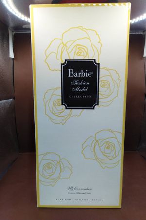 Barbie Fashion Model Collection US Convention Genuine Silkstone Body - White Gown, Pink Lace, Satin Bow image number 0