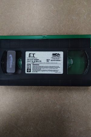 E.T. (VHS Tape) image number 2