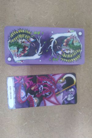 Tarot of a Moon Garden Borderless Deck & Book Set image number 2