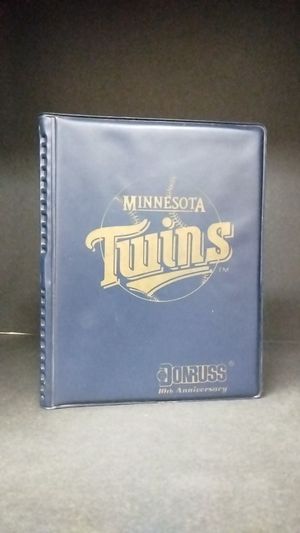 1990 Twins Trading cards w/ signed Hrbek image number 0