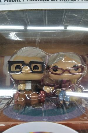 Carl and Ellie image number 1
