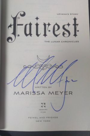 Fairest SIGNED EDITION (The Lunar Chronicles) image number 0
